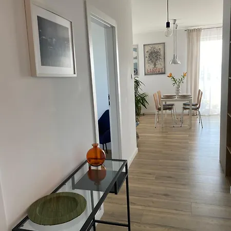 Swietna Lokalizacja!! Apartment *